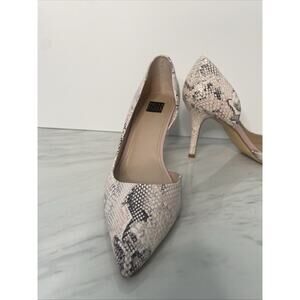 White House Black Market Ella Pumps Pink Snake-Embossed Leather Size 7.5 - 3"